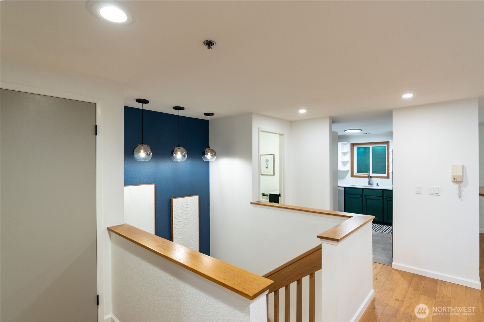 1028 Lakeview Boulevard E Seattle WA 98102