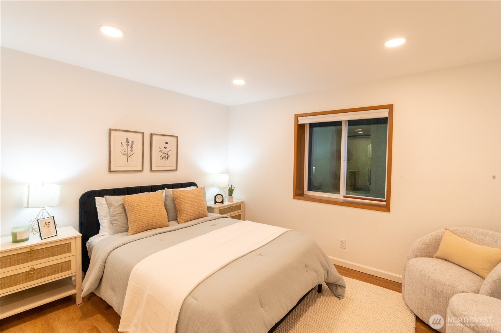 1028 Lakeview Boulevard E Seattle WA 98102