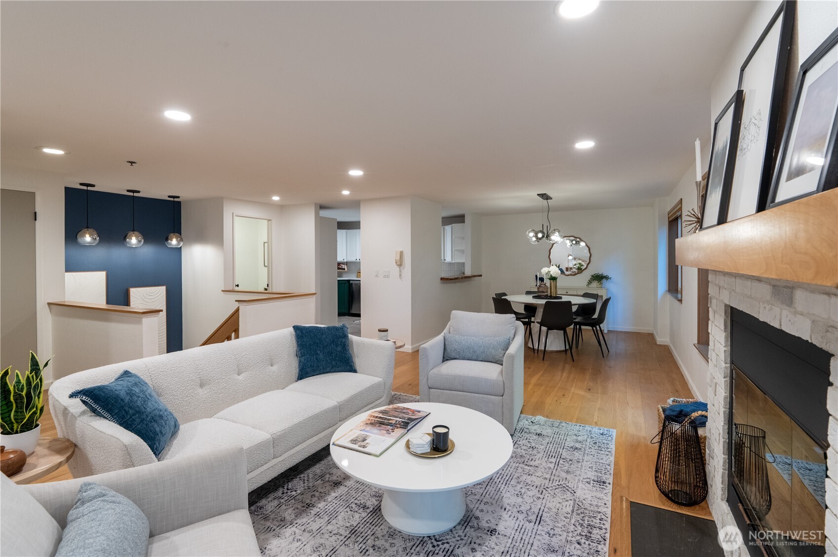 1028 Lakeview Boulevard E Seattle WA 98102