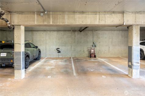 1028 Lakeview Boulevard E Seattle WA 98102