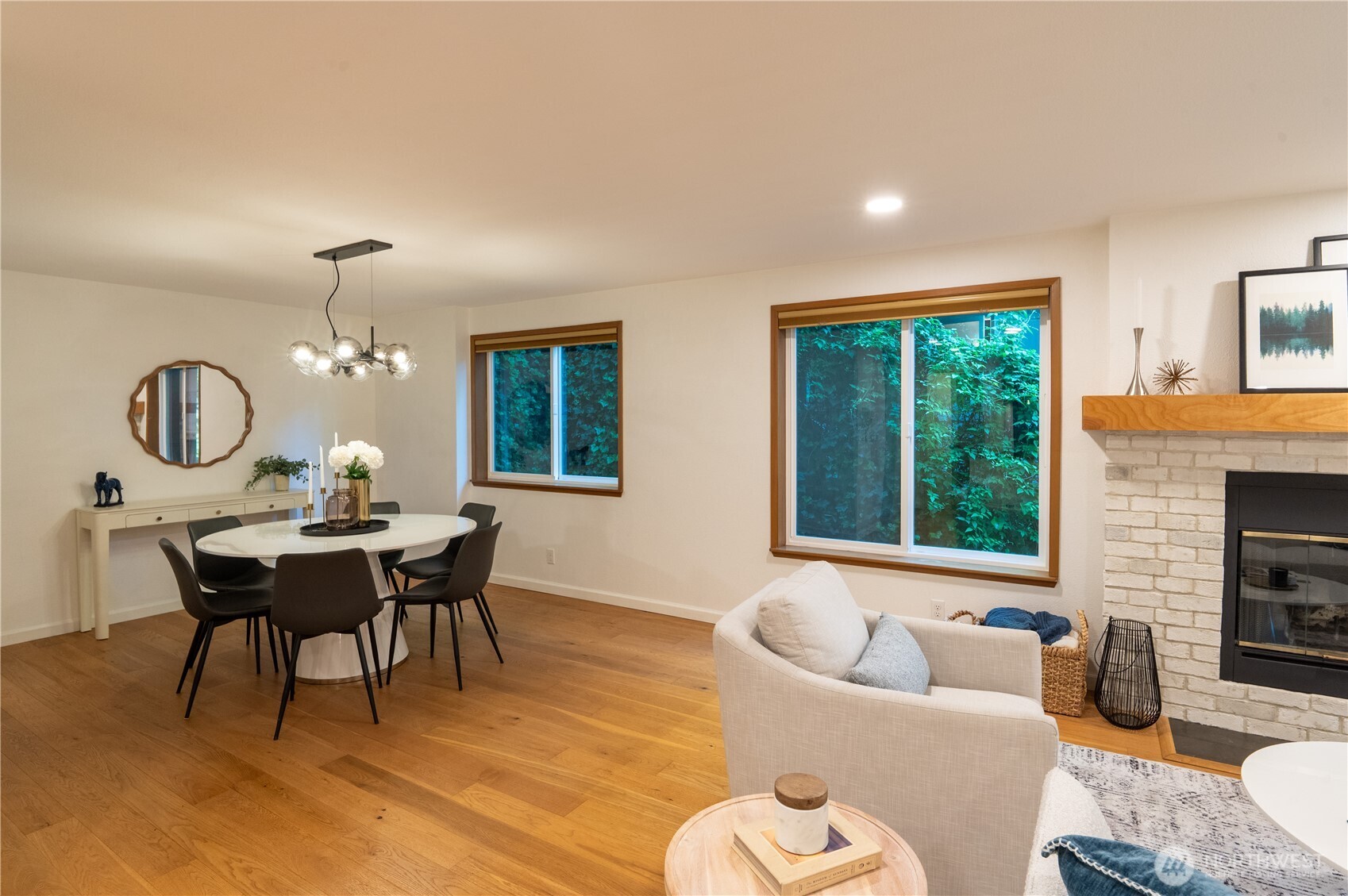 1028 Lakeview Boulevard E Seattle WA 98102