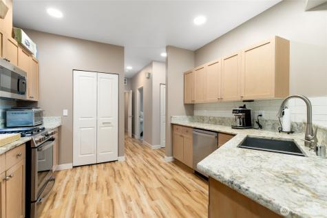 23124 NE 8th Place Sammamish WA 98074