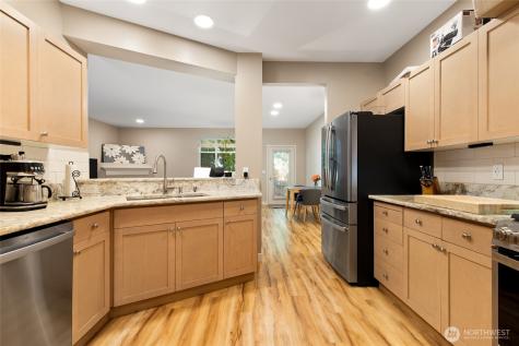 23124 NE 8th Place Sammamish WA 98074