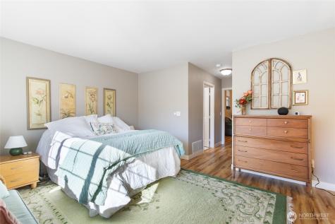 23124 NE 8th Place Sammamish WA 98074