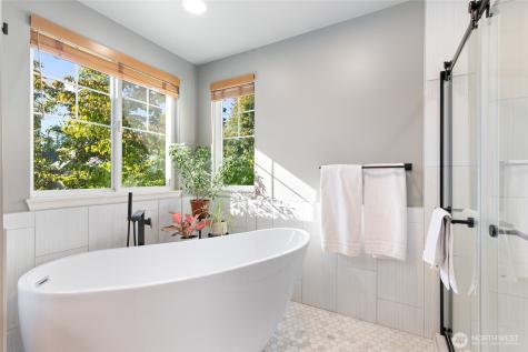 23124 NE 8th Place Sammamish WA 98074