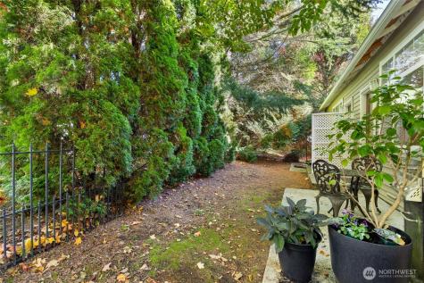 23124 NE 8th Place Sammamish WA 98074