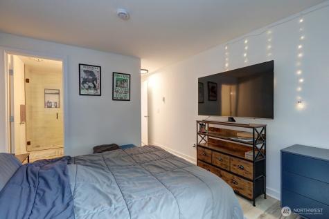 9806 28th Avenue SW Seattle WA 98126