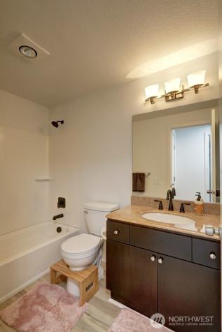 9806 28th Avenue SW Seattle WA 98126