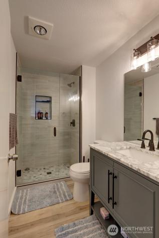9806 28th Avenue SW Seattle WA 98126