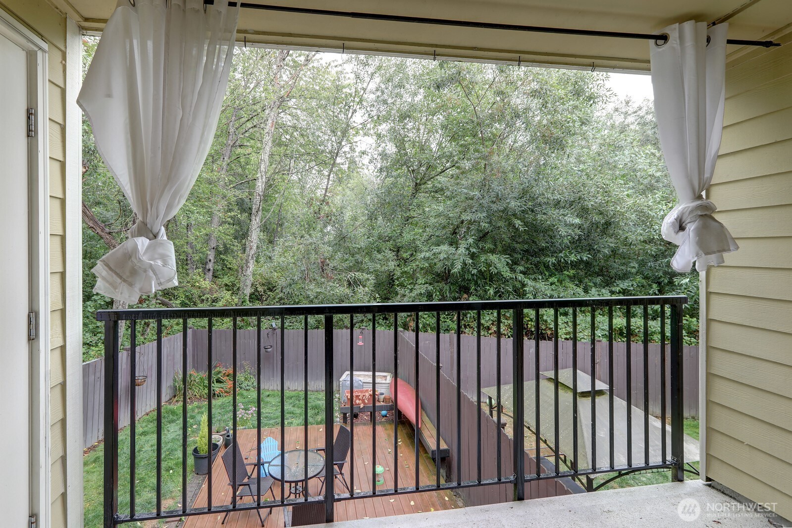9806 28th Avenue SW Seattle WA 98126