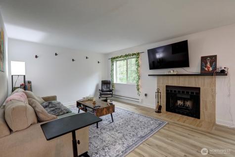 9806 28th Avenue SW Seattle WA 98126