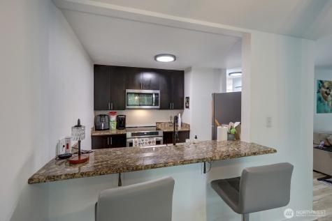 9806 28th Avenue SW Seattle WA 98126