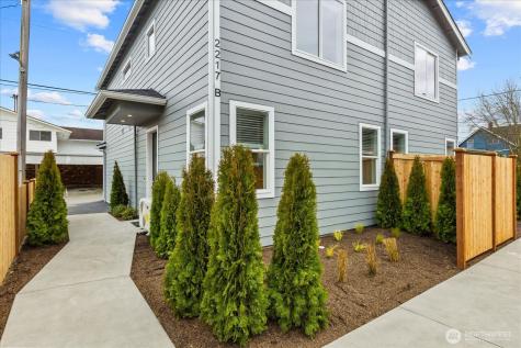 2217 Hoyt Avenue Everett WA 98201