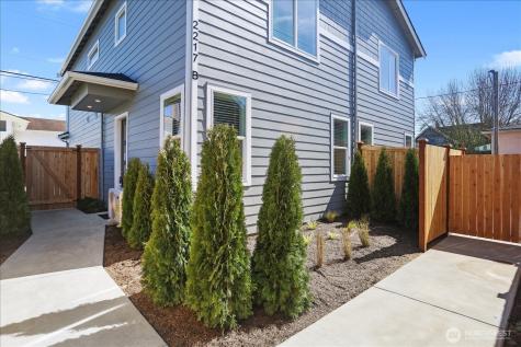 2217 Hoyt Avenue Everett WA 98201