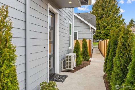 2217 Hoyt Avenue Everett WA 98201