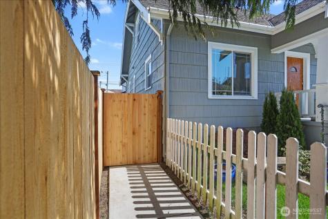 2217 Hoyt Avenue Everett WA 98201