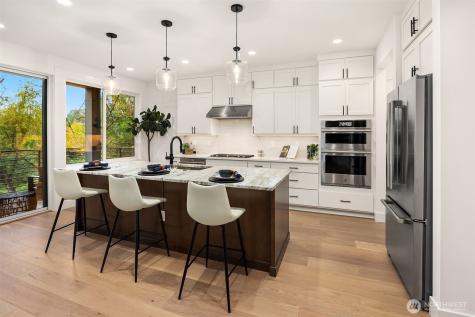 14870 NE 2nd Court Bellevue WA 98007