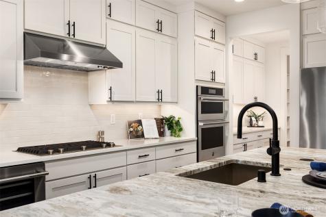 14870 NE 2nd Court Bellevue WA 98007