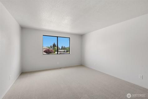 1837 F Street SE Auburn WA 98002