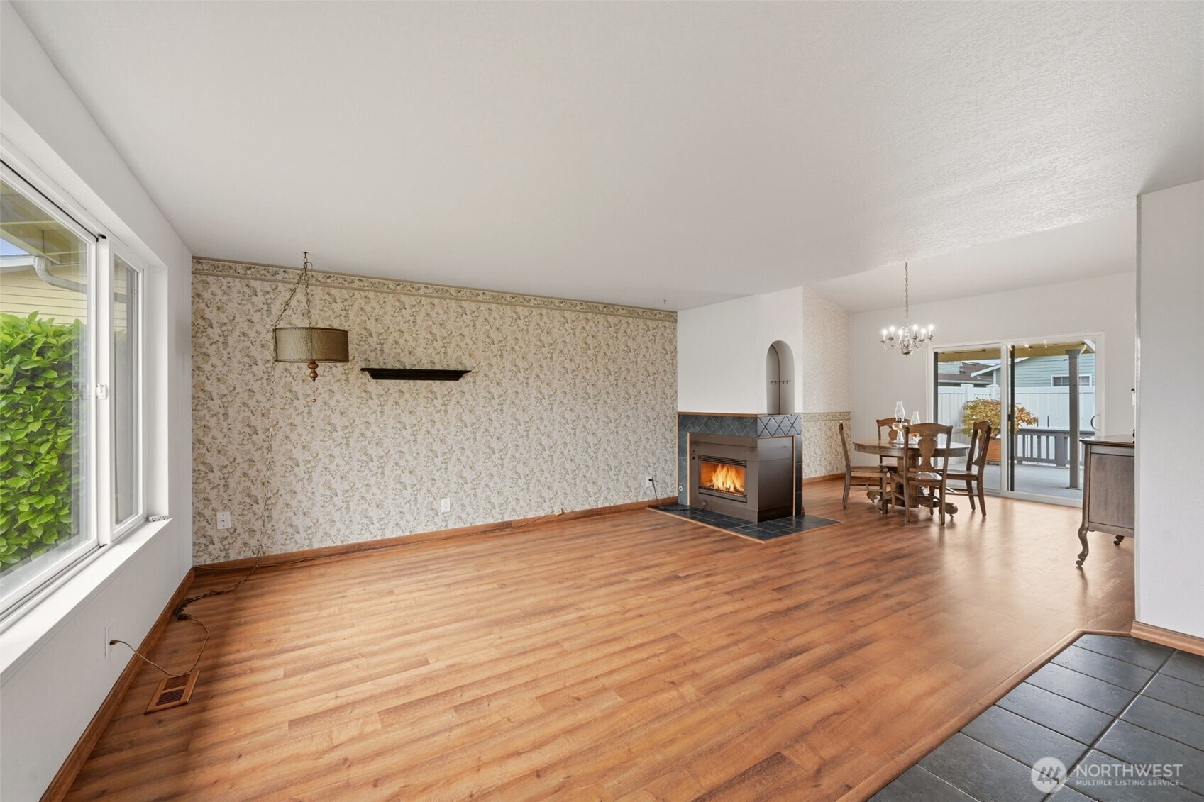 1837 F Street SE Auburn WA 98002