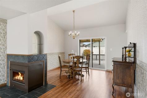 1837 F Street SE Auburn WA 98002