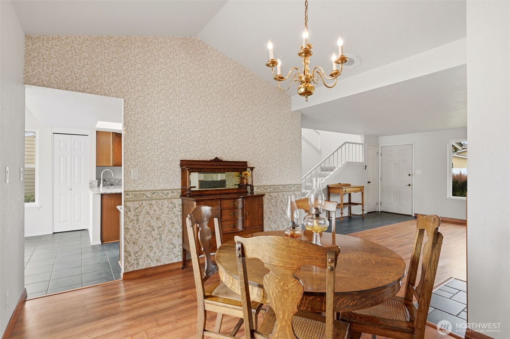 1837 F Street SE Auburn WA 98002