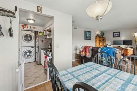 270 SE Barrington Drive Oak Harbor WA 98277