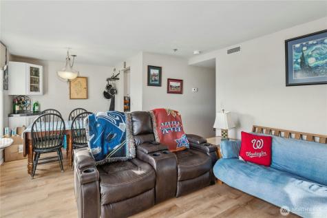 270 SE Barrington Drive Oak Harbor WA 98277