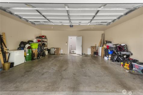 213 Norpoint Way NE Tacoma WA 98422