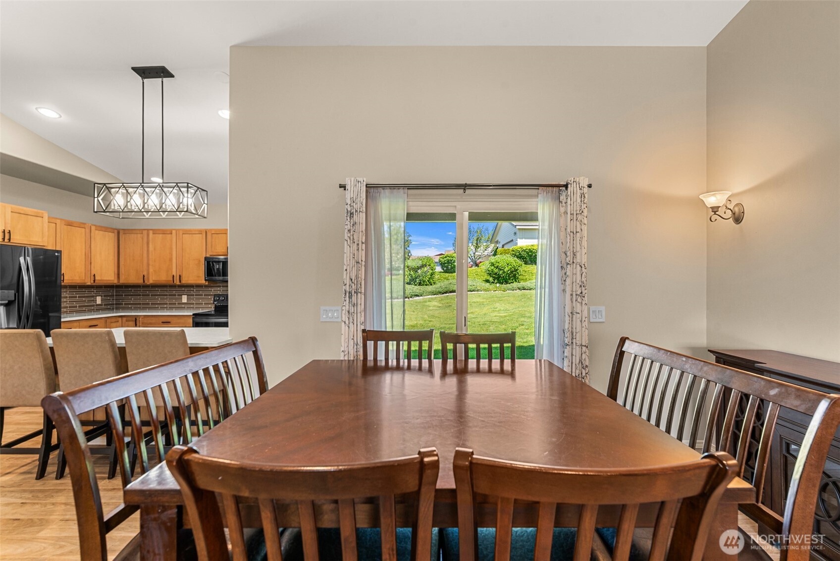 1380 Eastmont Avenue East Wenatchee WA 98802