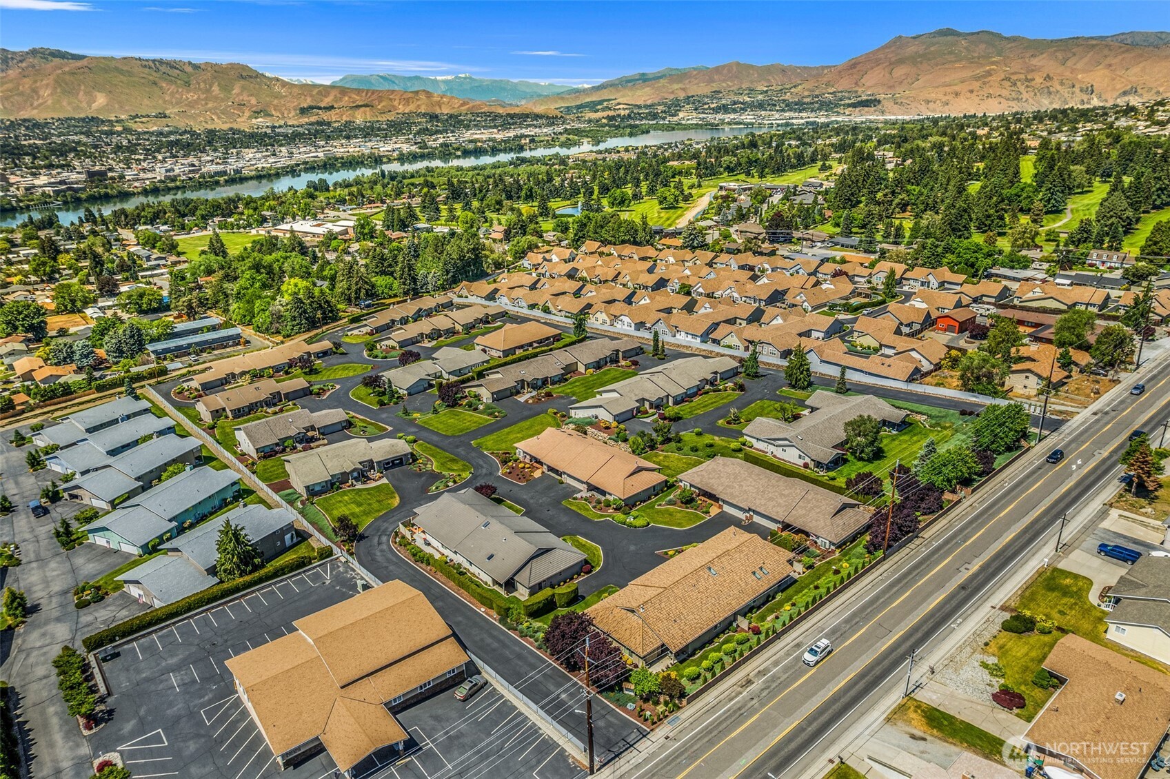 1380 Eastmont Avenue East Wenatchee WA 98802