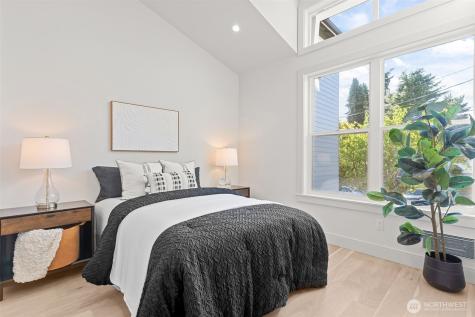 7350 22nd Avenue NW Seattle WA 98117
