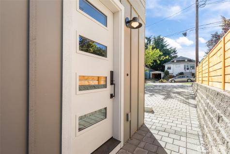 7350 22nd Avenue NW Seattle WA 98117