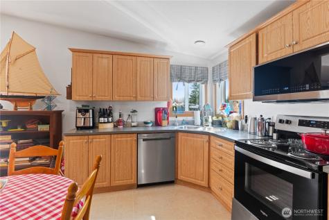 4751 Birch Bay Lynden Road Blaine WA 98230