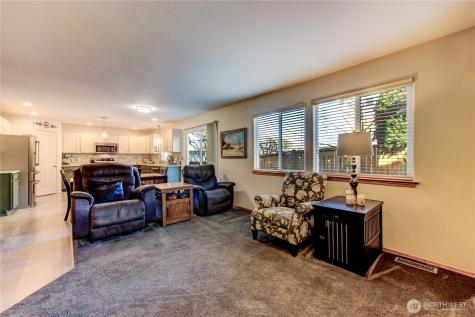 1523 151st Street SW Lynnwood WA 98087