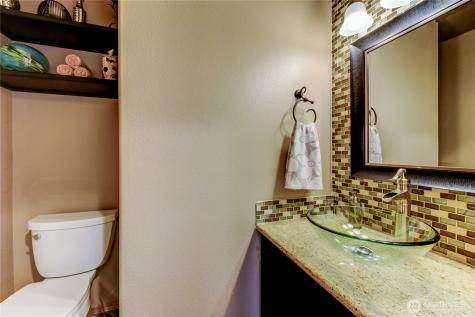 1523 151st Street SW Lynnwood WA 98087