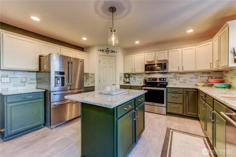 1523 151st Street SW Lynnwood WA 98087