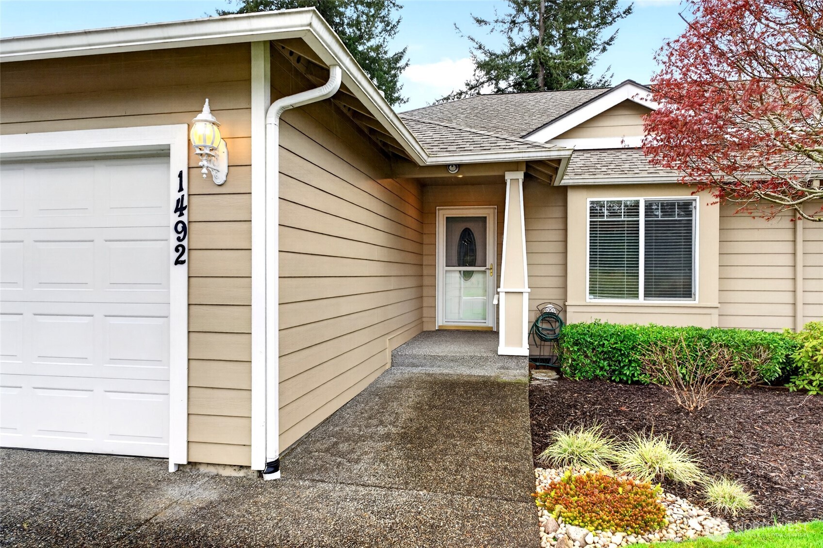 1492 Mountain View Drive Enumclaw WA 98022