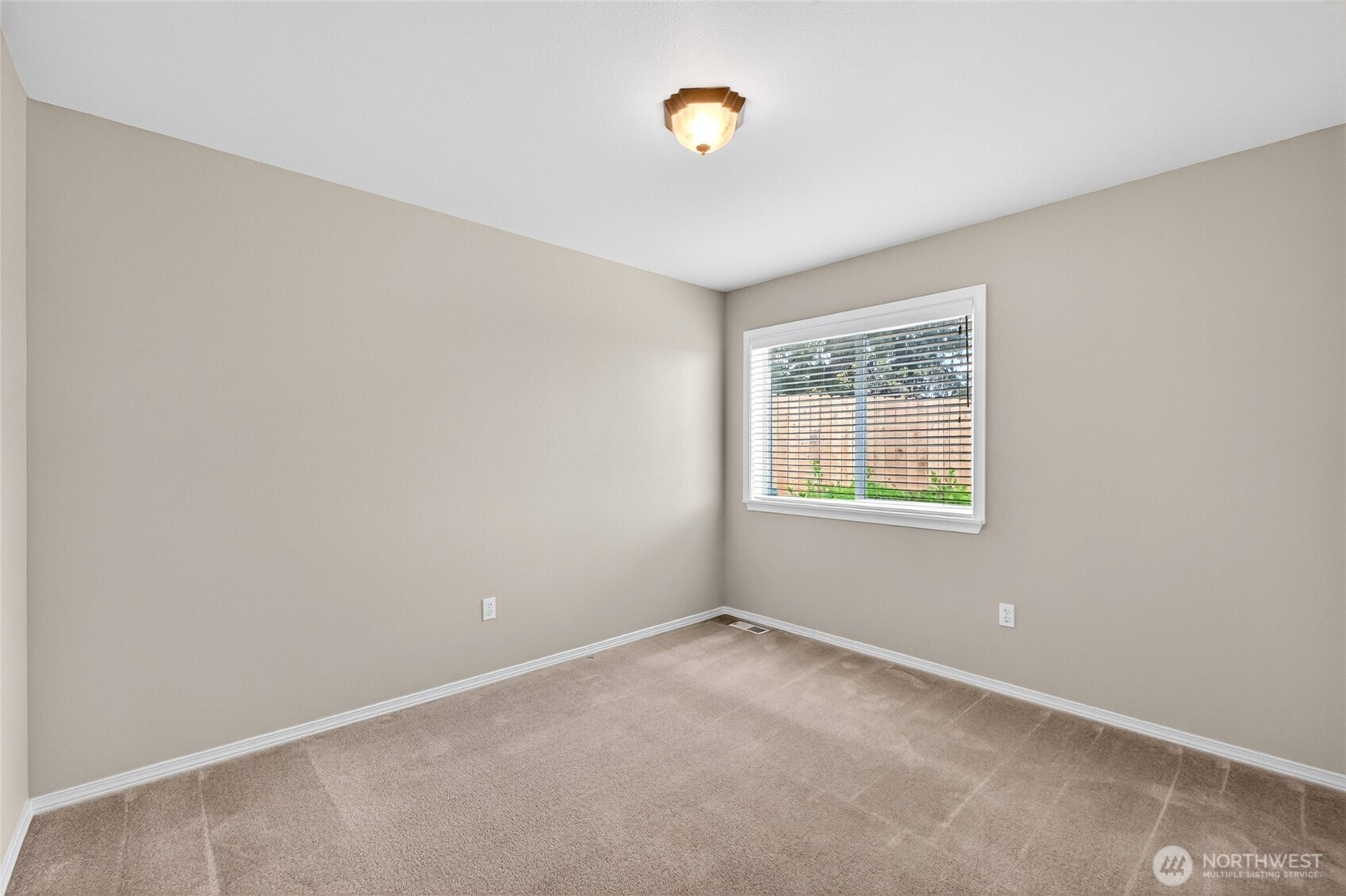 1492 Mountain View Drive Enumclaw WA 98022