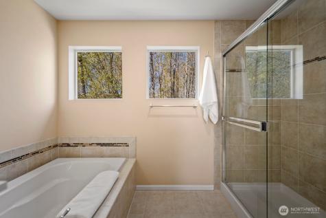 5120 S 214th Way Kent WA 98032