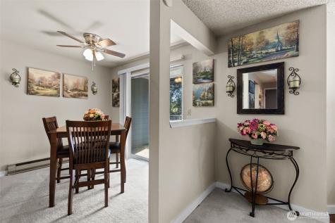 2517 NE 4th Street Renton WA 98056