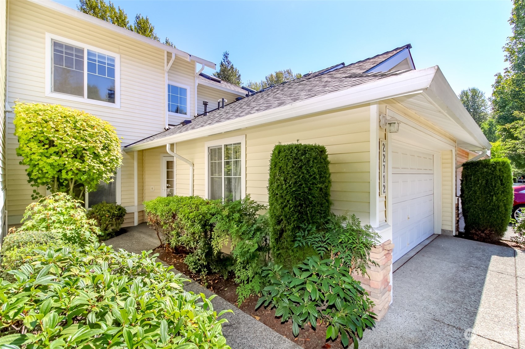 22712 43rd Avenue S Kent WA 98032
