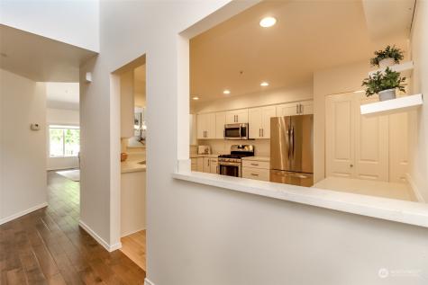 22712 43rd Avenue S Kent WA 98032