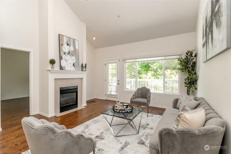22712 43rd Avenue S Kent WA 98032