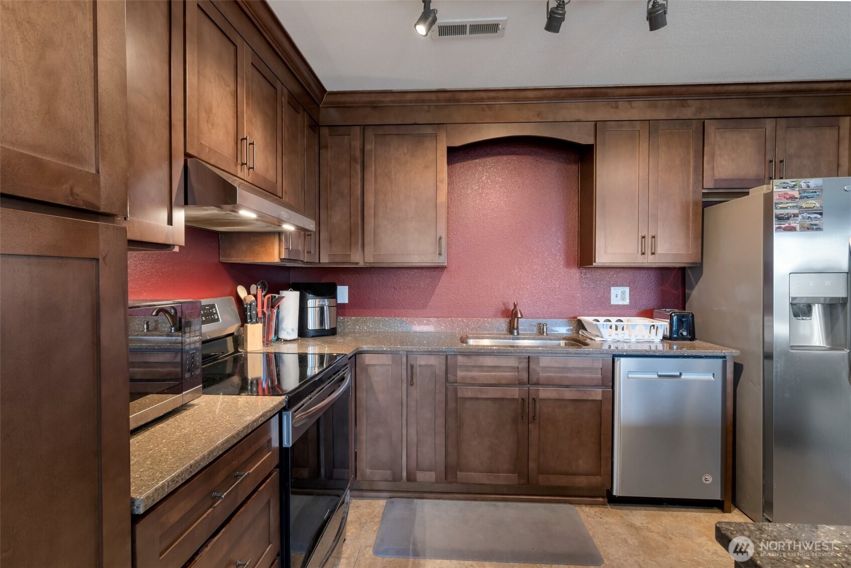 651 SE Bayshore Drive Oak Harbor WA 98277