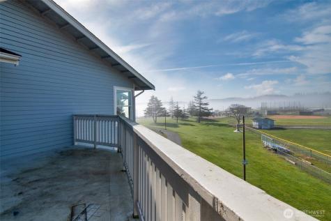 651 SE Bayshore Drive Oak Harbor WA 98277