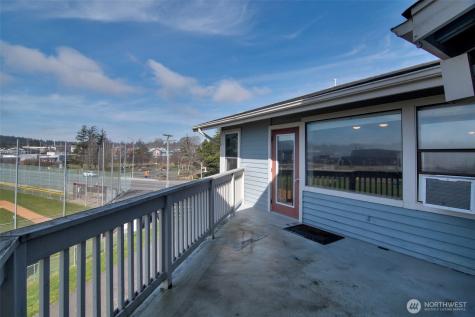 651 SE Bayshore Drive Oak Harbor WA 98277