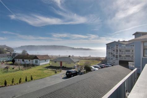 651 SE Bayshore Drive Oak Harbor WA 98277
