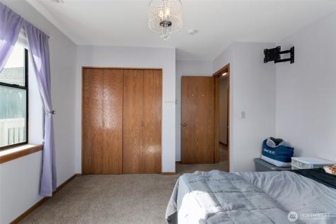 651 SE Bayshore Drive Oak Harbor WA 98277