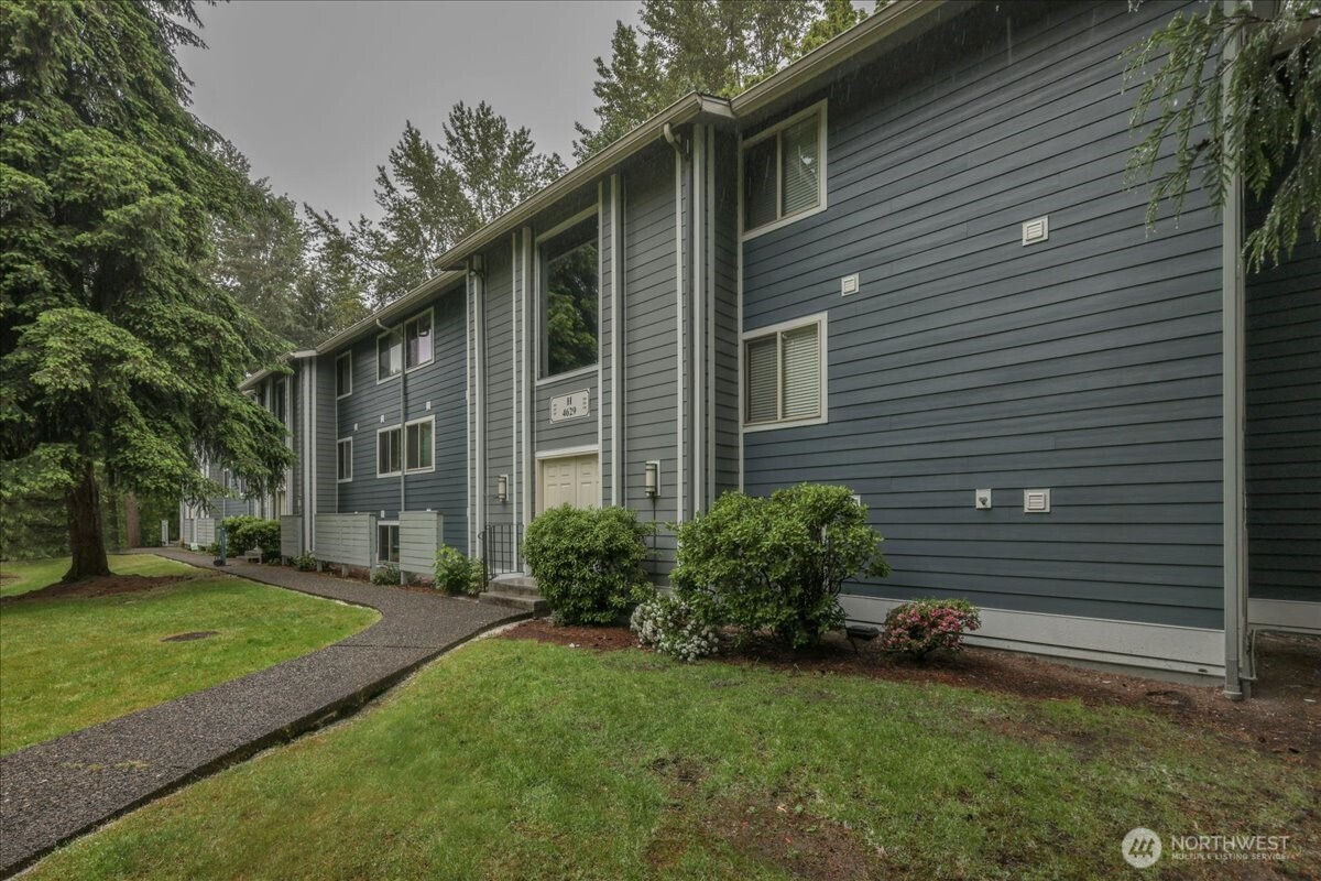 4629 W Lake Sammamish Parkway SE Issaquah WA 98027